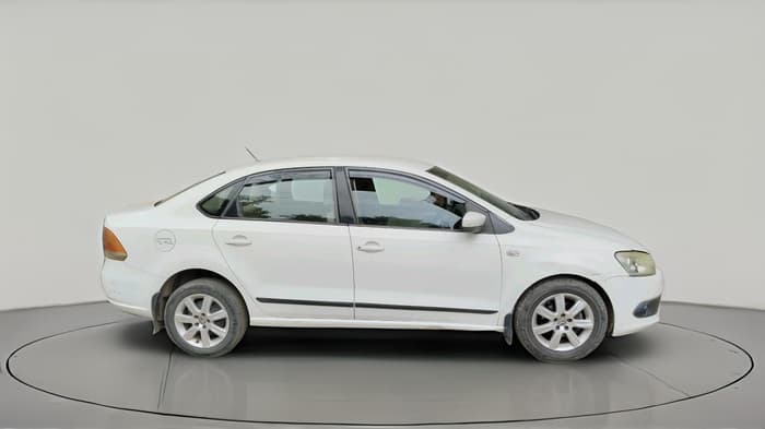 2012 Volkswagen Vento HIGHLINE 1.6 MPI, Petrol, Manual, 1,63,339 km, exterior