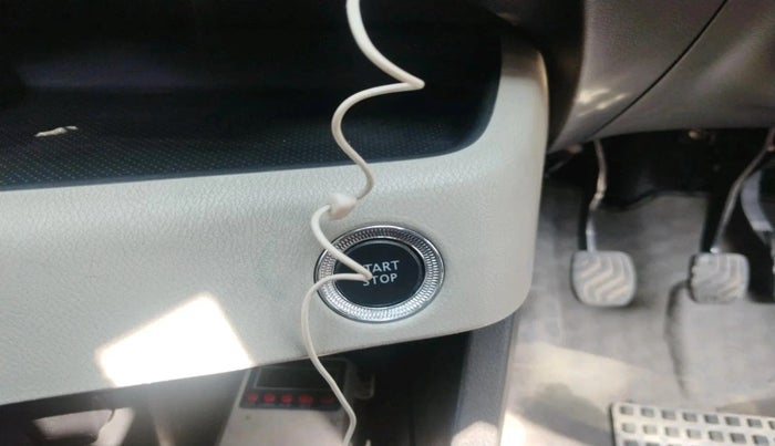 2021 Nissan MAGNITE XV TURBO, Petrol, Manual, 62,376 km, interior