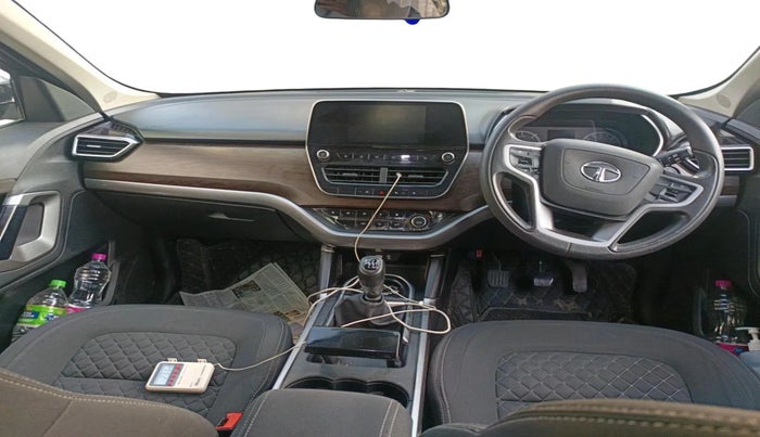 2021 Tata Harrier XT 2.0L KRYOTEC, Diesel, Manual, 79,592 km, interior