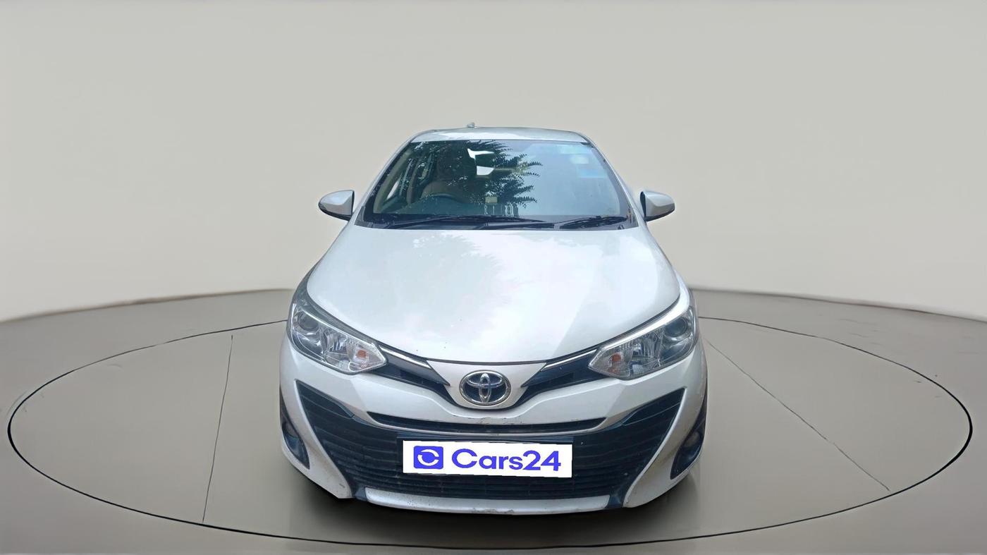 2018 Toyota YARIS G CVT, Petrol, Automatic, 1,02,983 km, exterior