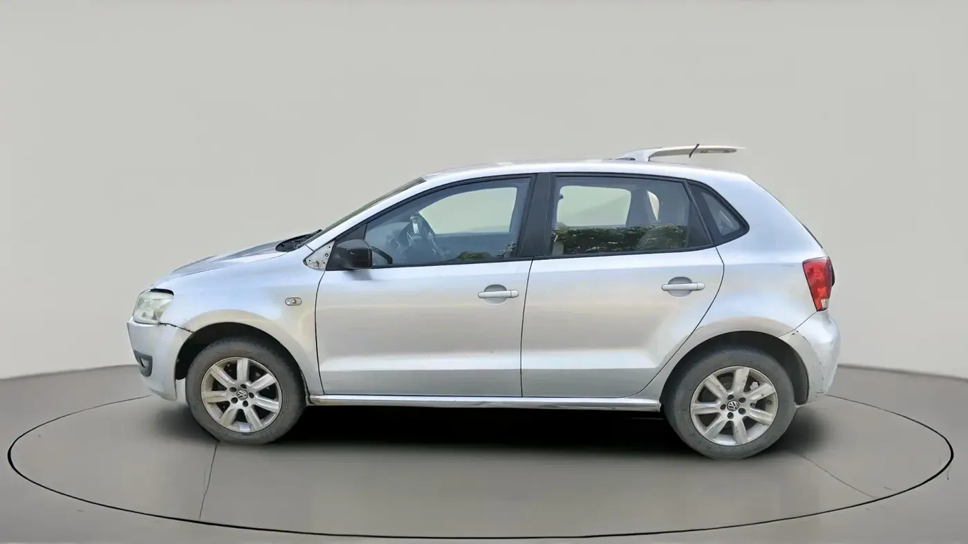 2011 Volkswagen Polo COMFORTLINE 1.2L PETROL, CNG, Manual, 1,36,820 km, exterior