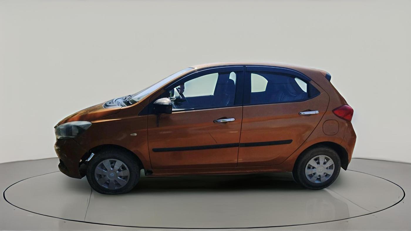 2016 Tata Tiago XM PETROL, CNG, Manual, 1,10,656 km, exterior