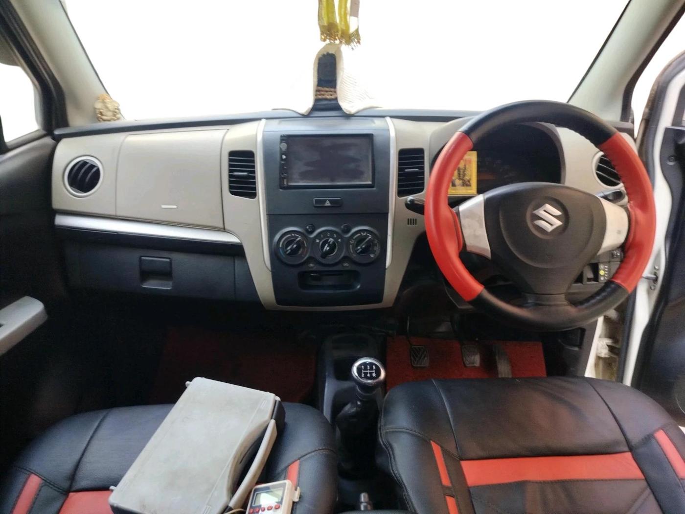 2016 Maruti Wagon R 1.0 LXI CNG, CNG, Manual, 1,62,358 km, interior