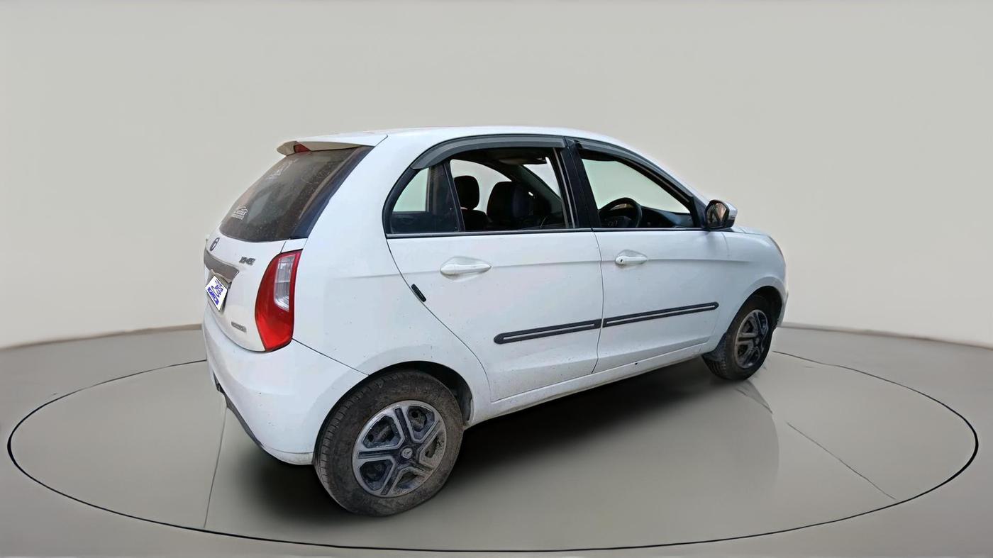 2015 Tata Bolt XMS REVOTRON, Petrol, Manual, 1,15,439 km, exterior