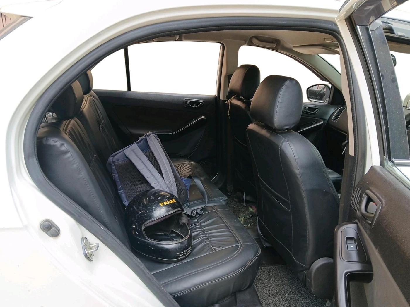 2015 Tata Bolt XMS REVOTRON, Petrol, Manual, 1,15,439 km, interior