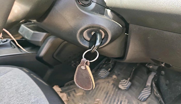 2021 Renault Kiger RXE MT, Petrol, Manual, 14,039 km, interior