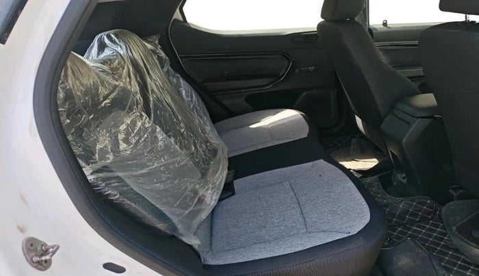 2021 Renault Kiger RXE MT, Petrol, Manual, 14,039 km, interior