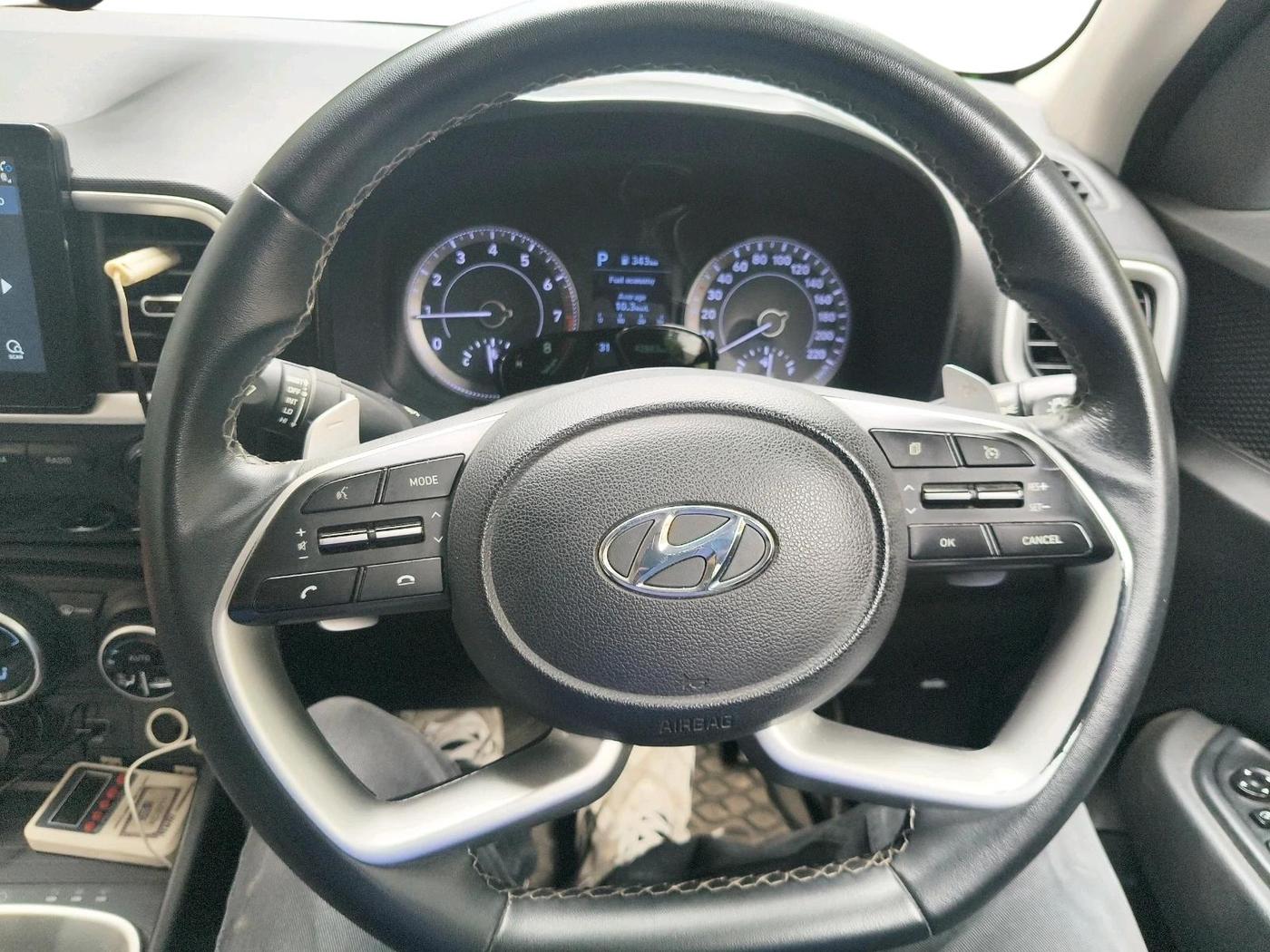2020 Hyundai VENUE SX PLUS 1.0 TURBO DCT, Petrol, Automatic, 42,887 km, interior