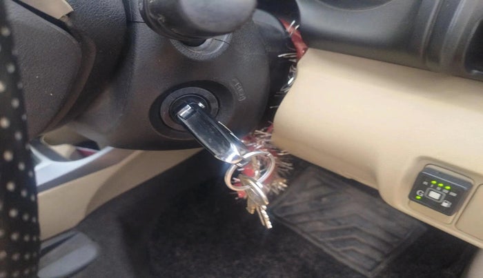 2013 Honda City 1.5L I-VTEC V MT, CNG, Manual, 1,24,679 km, interior