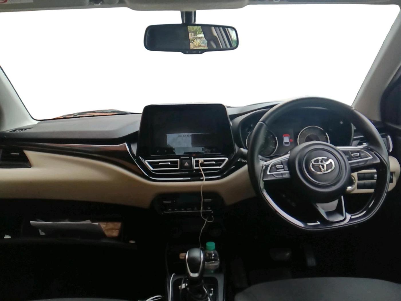 2024 Toyota Glanza V AMT, Petrol, Automatic, 67,933 km, interior