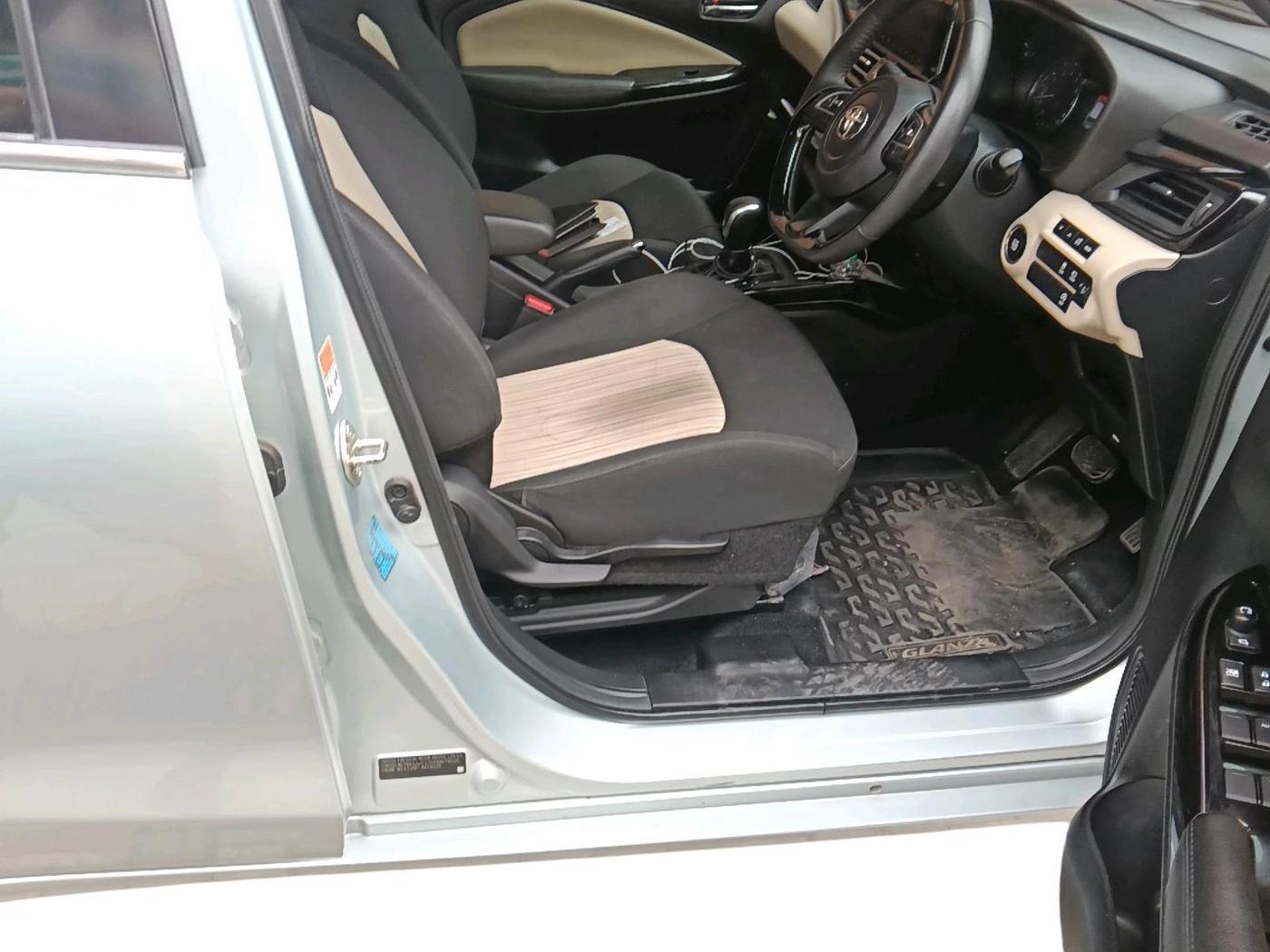 2024 Toyota Glanza V AMT, Petrol, Automatic, 67,933 km, interior