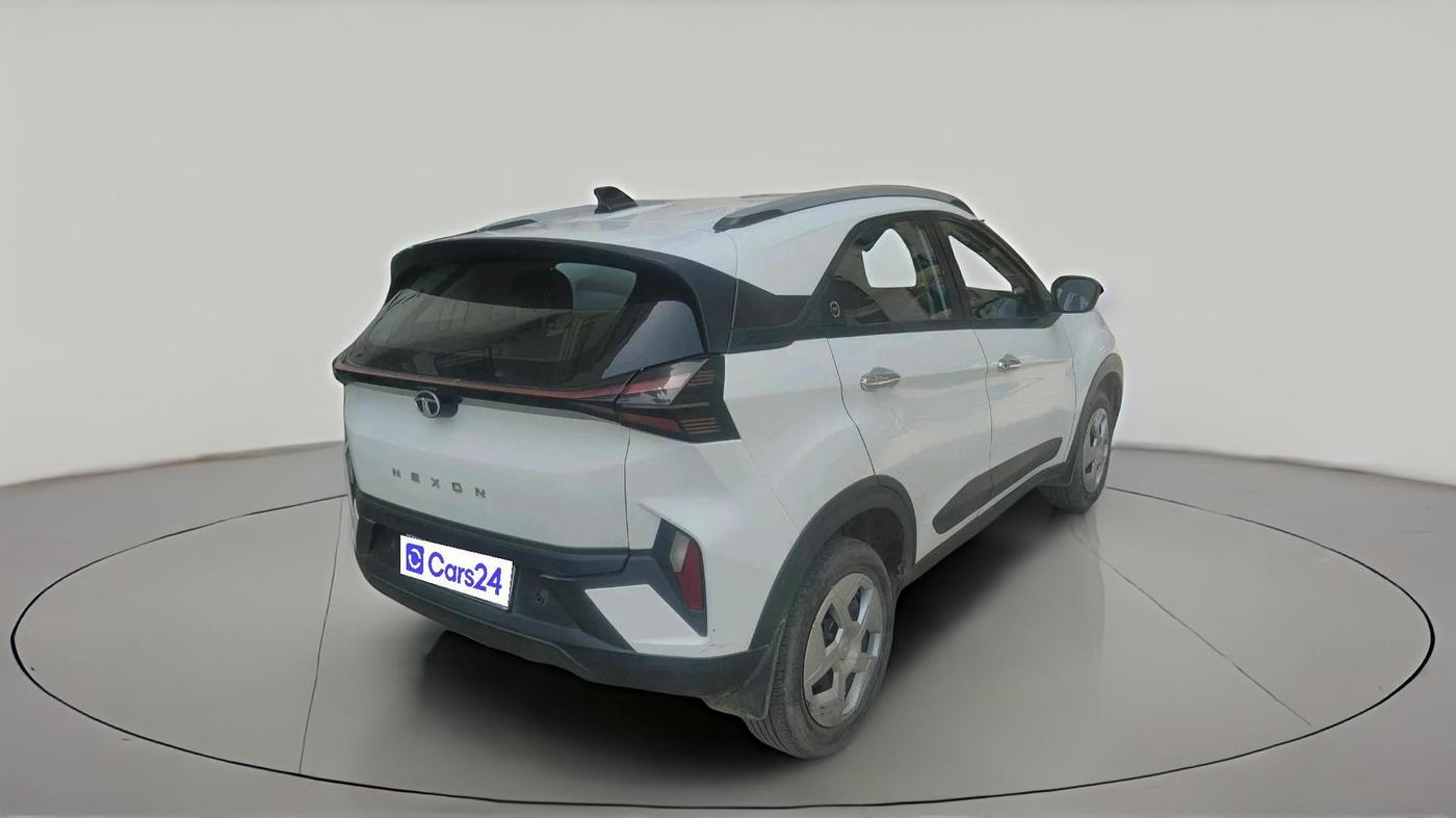2023 Tata NEXON PURE SUNROOF 1.2 PETROL, Petrol, Manual, 40,770 km, exterior