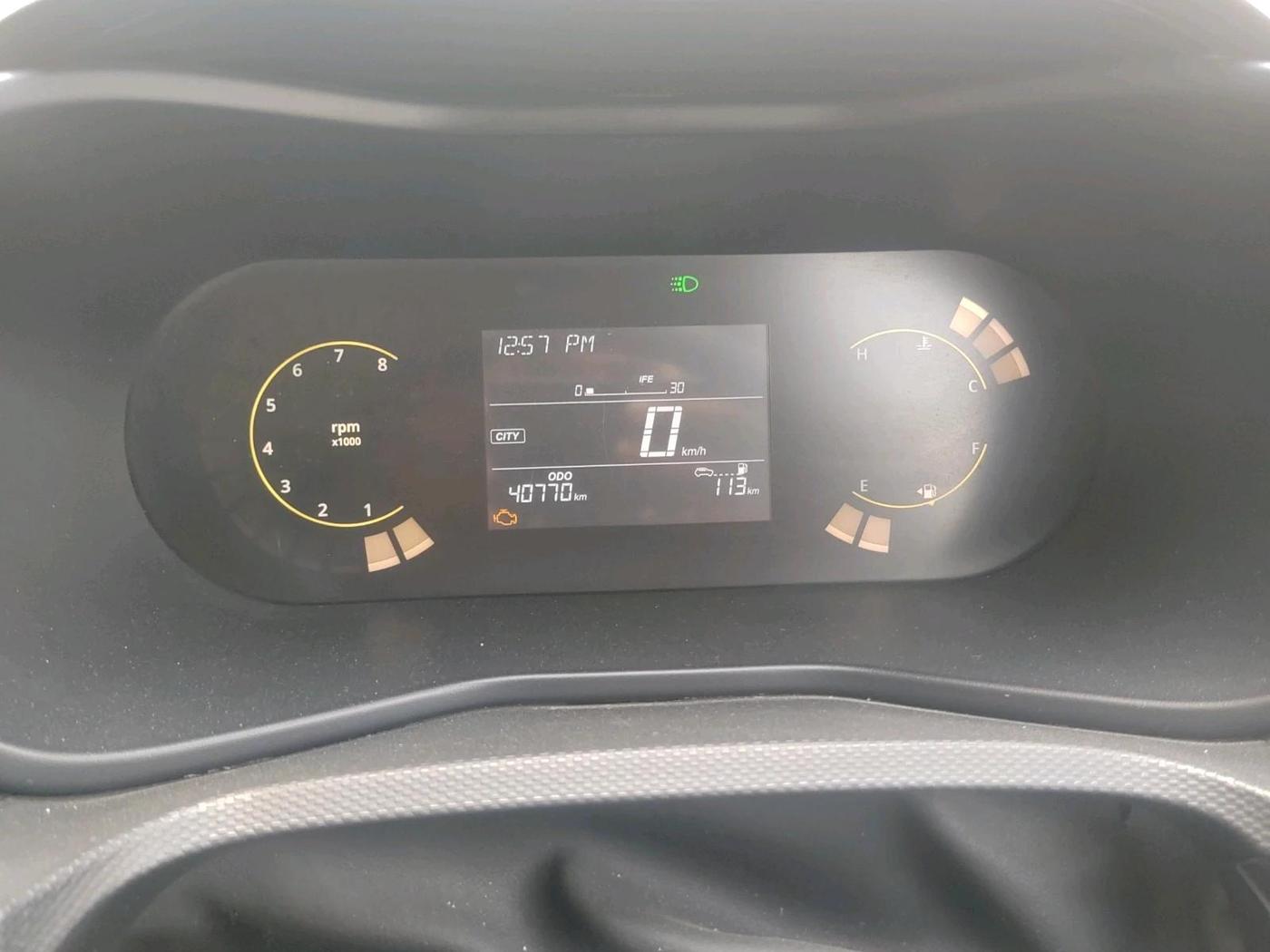 2023 Tata NEXON PURE SUNROOF 1.2 PETROL, Petrol, Manual, 40,770 km, interior