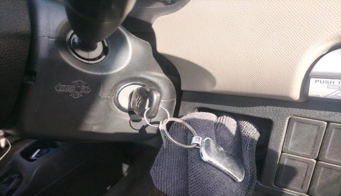 2016 Maruti Wagon R 1.0 LXI, Petrol, Manual, 53,342 km, interior