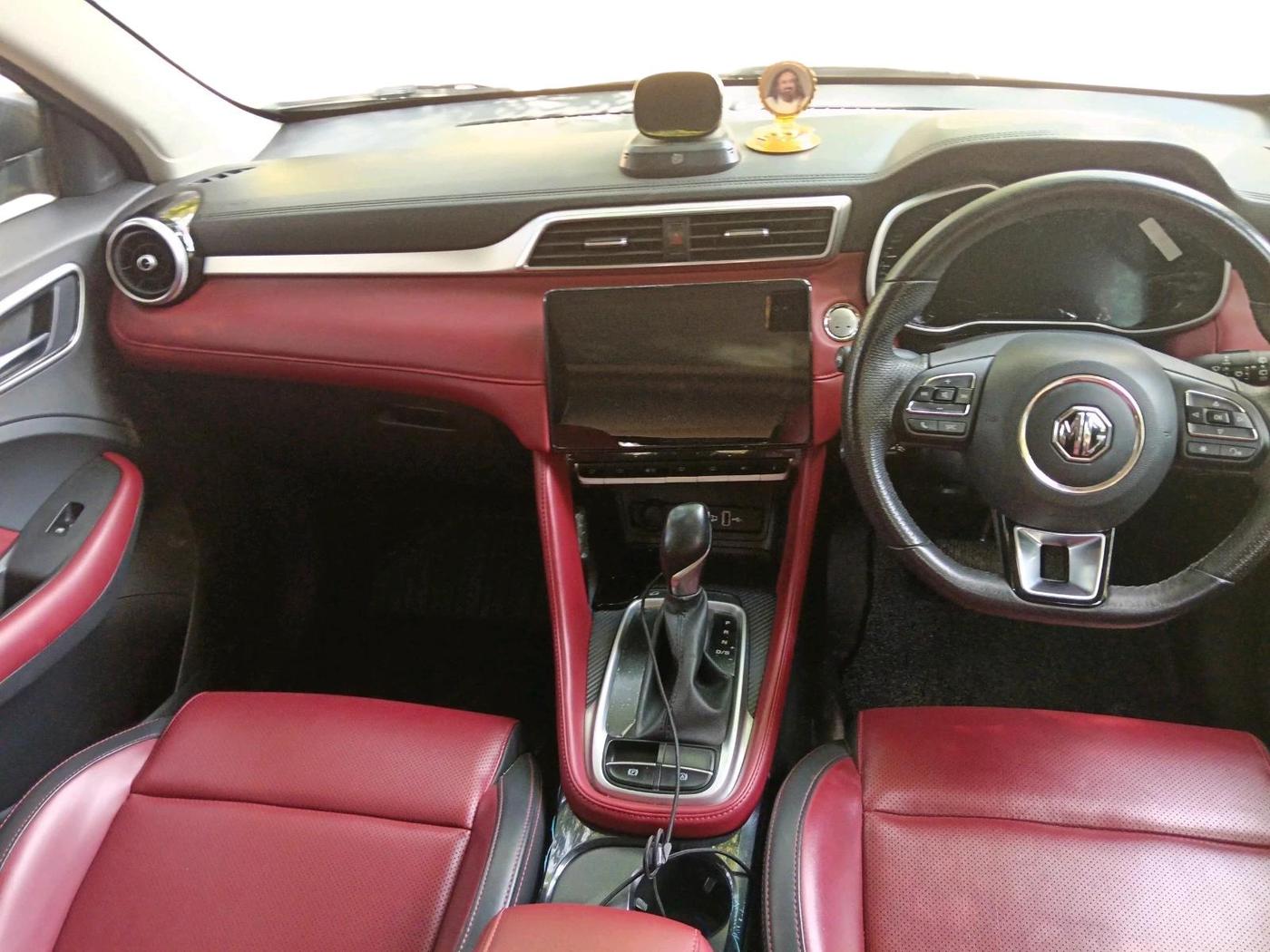 2023 MG ASTOR SAVVY 1.5 CVT S RED, Petrol, Automatic, 10,957 km, interior