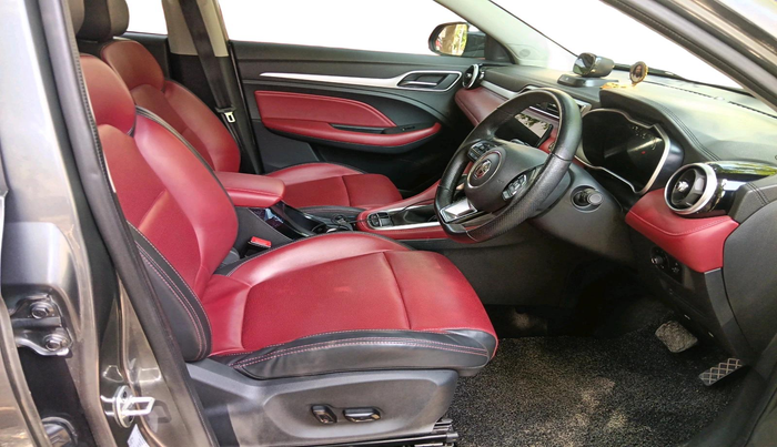 2023 MG ASTOR SAVVY 1.5 CVT S RED, Petrol, Automatic, 10,957 km, interior