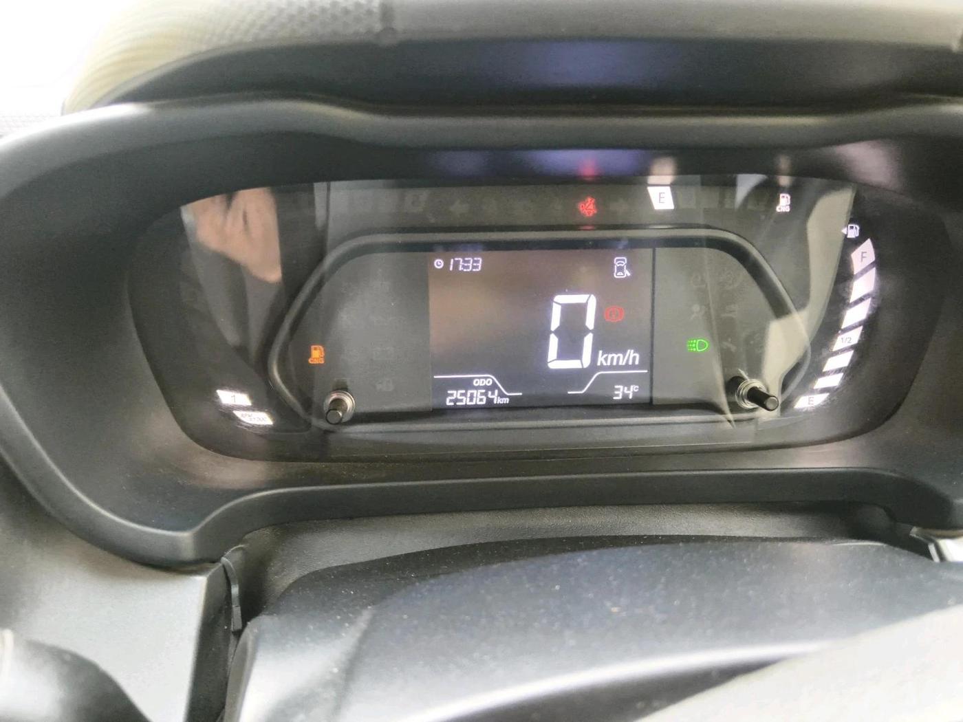2023 Tata ALTROZ XZ CNG, CNG, Manual, 25,064 km, interior