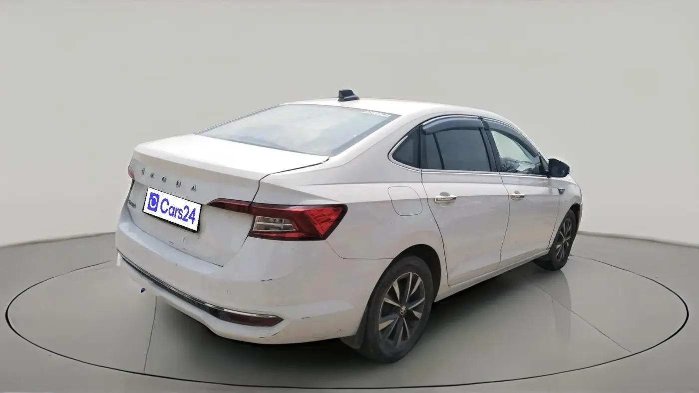 2022 Skoda SLAVIA STYLE 1.5L TSI DSG, Petrol, Automatic, 1,16,771 km, exterior