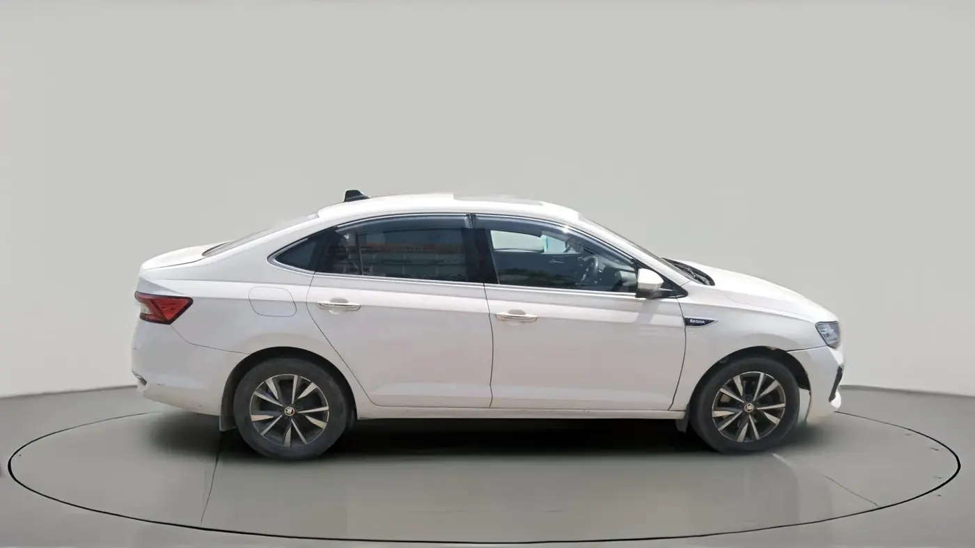 2022 Skoda SLAVIA STYLE 1.5L TSI DSG, Petrol, Automatic, 1,16,771 km, exterior