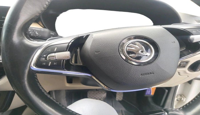 2022 Skoda SLAVIA STYLE 1.5L TSI DSG, Petrol, Automatic, 1,16,771 km, interior