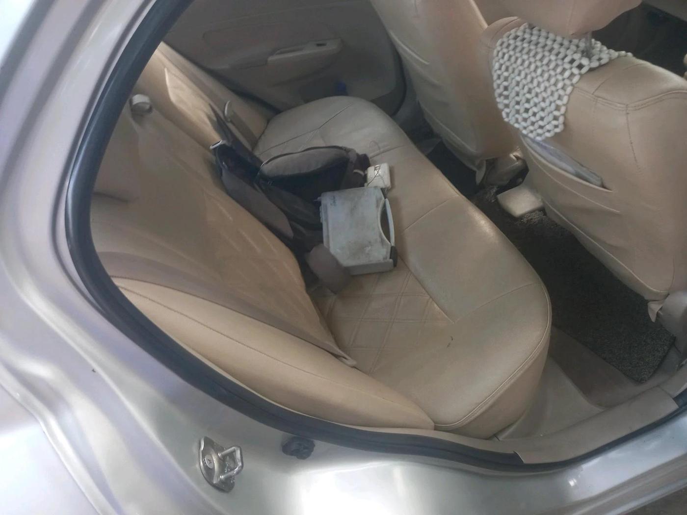 2016 Maruti Swift Dzire VDI, Diesel, Manual, 1,21,093 km, interior