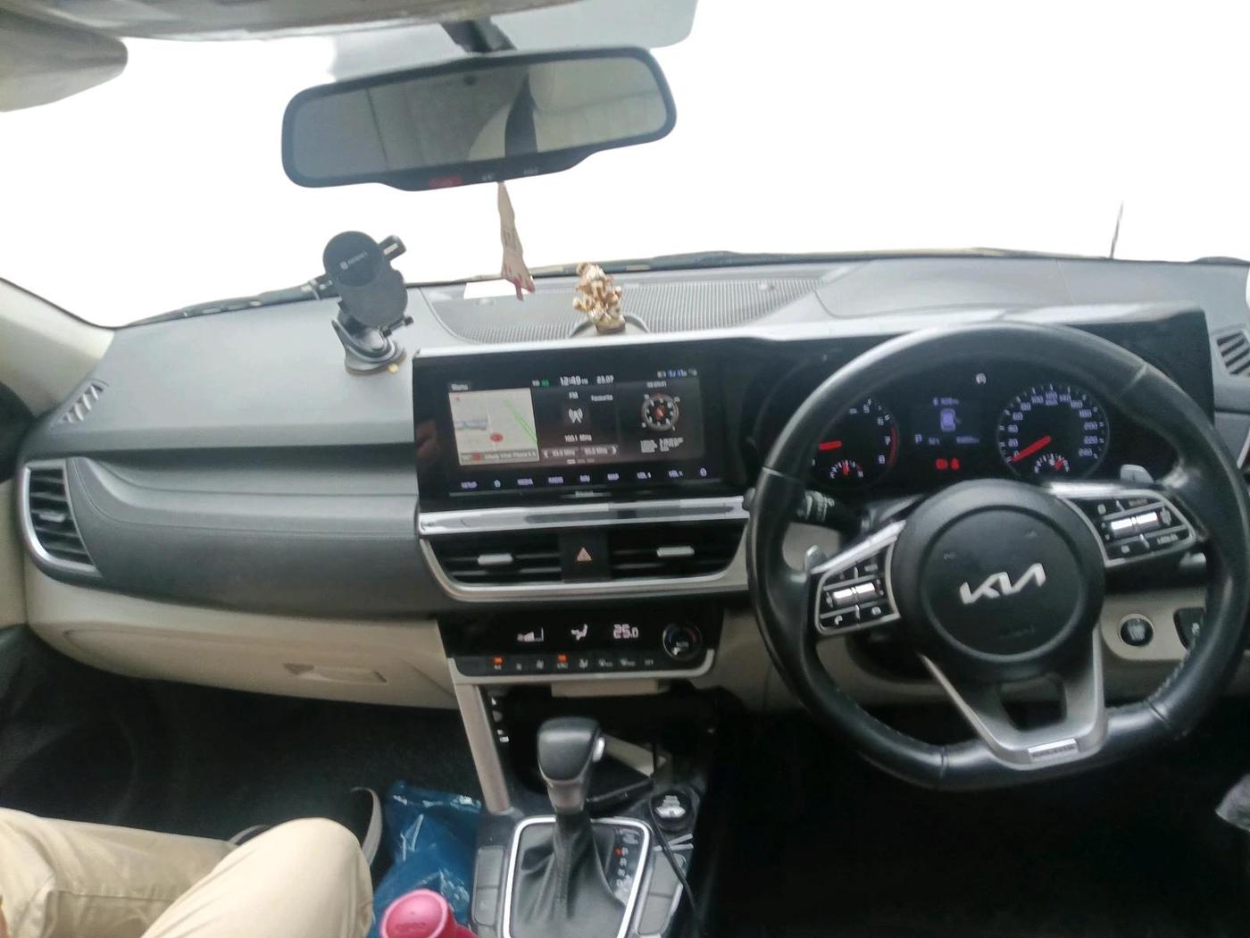 2023 KIA SELTOS  HTX IVT G, Petrol, Automatic, 49,355 km, interior