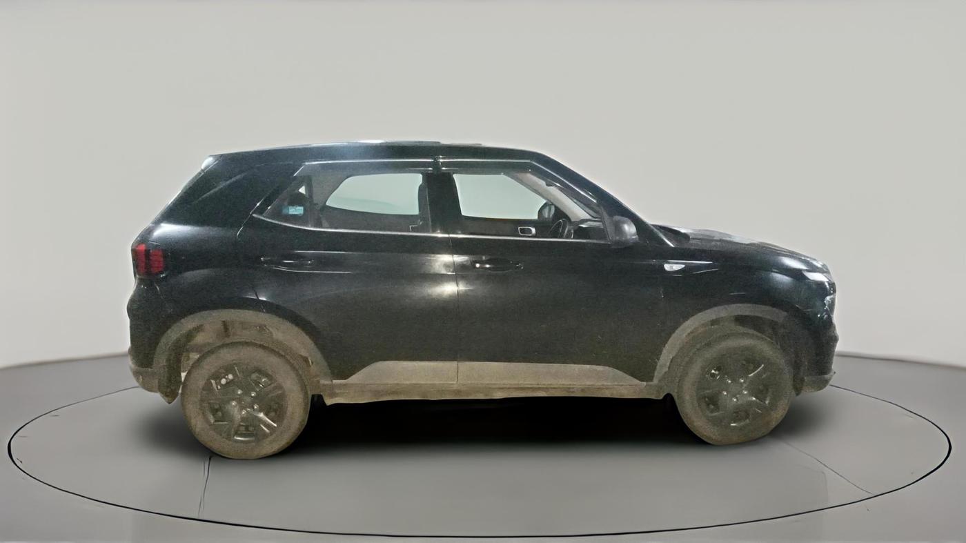 2025 Hyundai VENUE E 1.2, CNG, Manual, 24,919 km, exterior