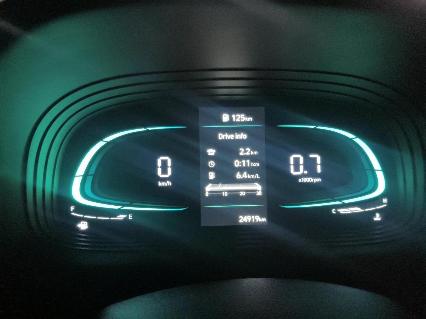 2025 Hyundai VENUE E 1.2, CNG, Manual, 24,919 km, interior