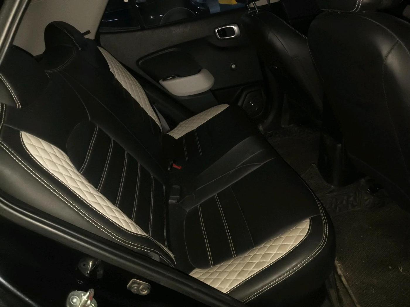2025 Hyundai VENUE E 1.2, CNG, Manual, 24,919 km, interior