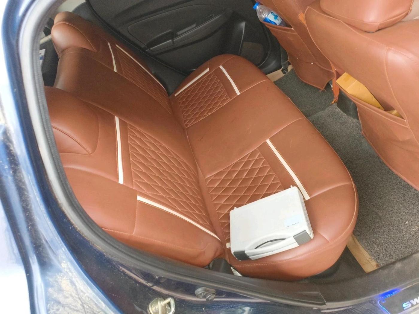 2019 Maruti Swift VXI, CNG, Manual, 99,983 km, interior