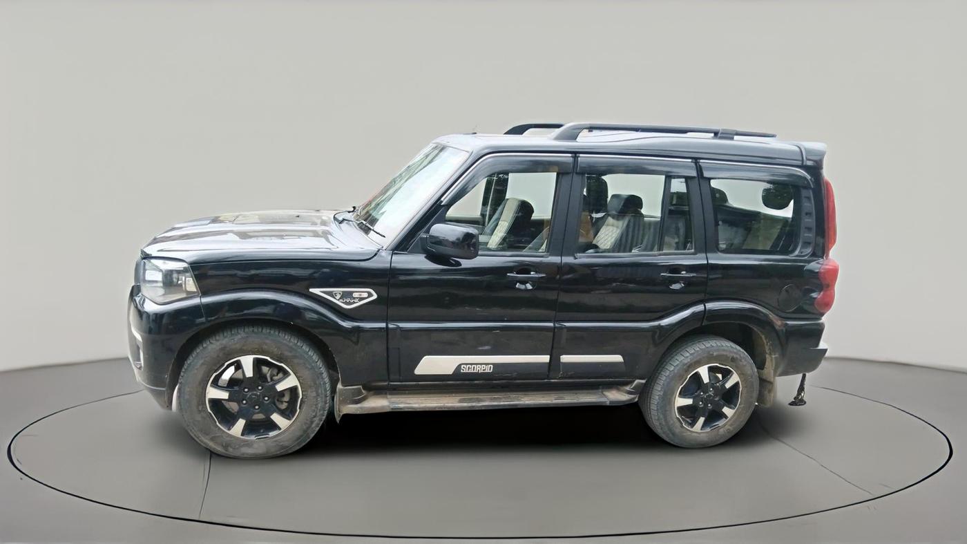 2024 Mahindra SCORPIO CLASSIC S11 MT 7S CC, Diesel, Manual, 50,483 km, exterior