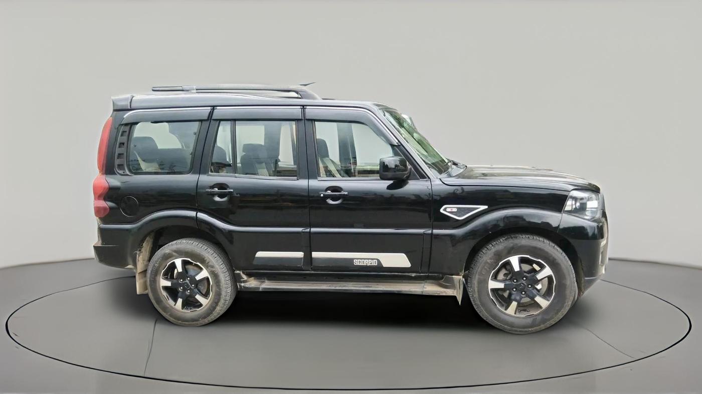 2024 Mahindra SCORPIO CLASSIC S11 MT 7S CC, Diesel, Manual, 50,483 km, exterior