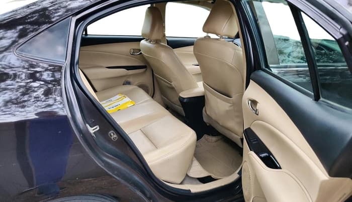 2018 Toyota YARIS VX CVT, Petrol, Automatic, 1,18,443 km, interior