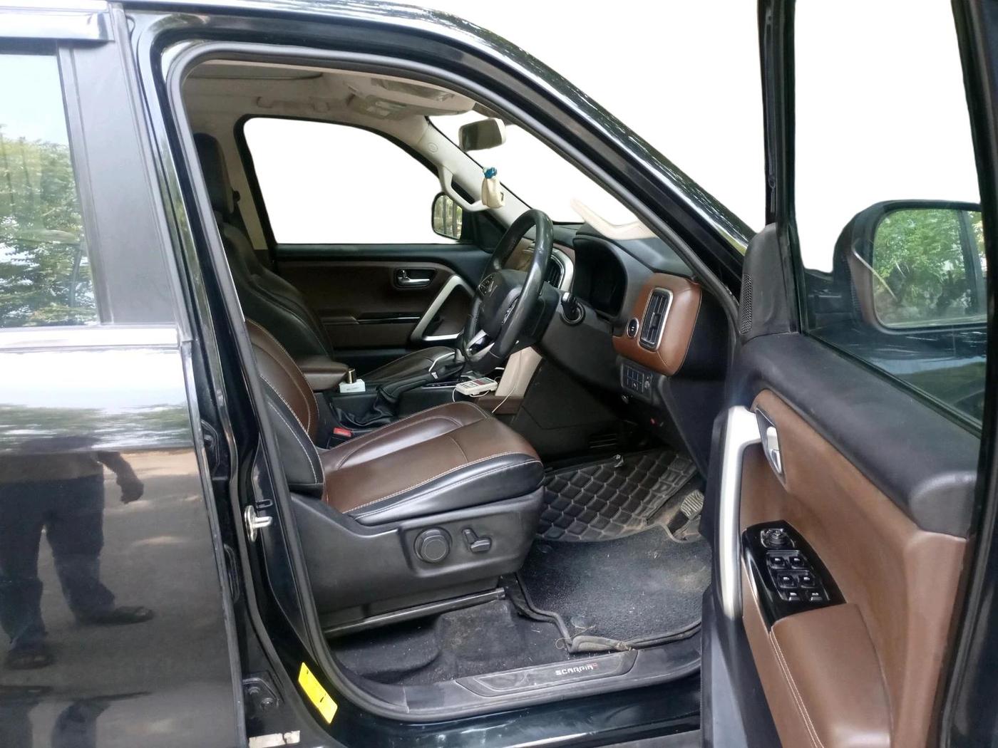2023 Mahindra SCORPIO-N Z8 L DIESEL AT 2WD 6 STR, Diesel, Automatic, 68,219 km, interior