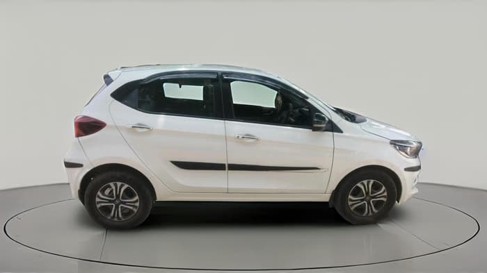 2022 Tata Tiago XZ PLUS CNG, CNG, Manual, 77,479 km, exterior