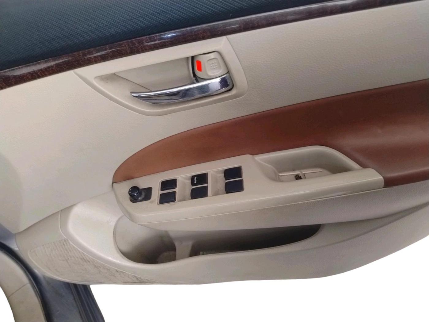2014 Maruti Swift Dzire VXI, Petrol, Manual, 77,763 km, interior