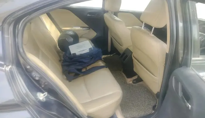 2015 Honda City 1.5L I-VTEC VX, Petrol, Manual, 1,19,644 km, interior