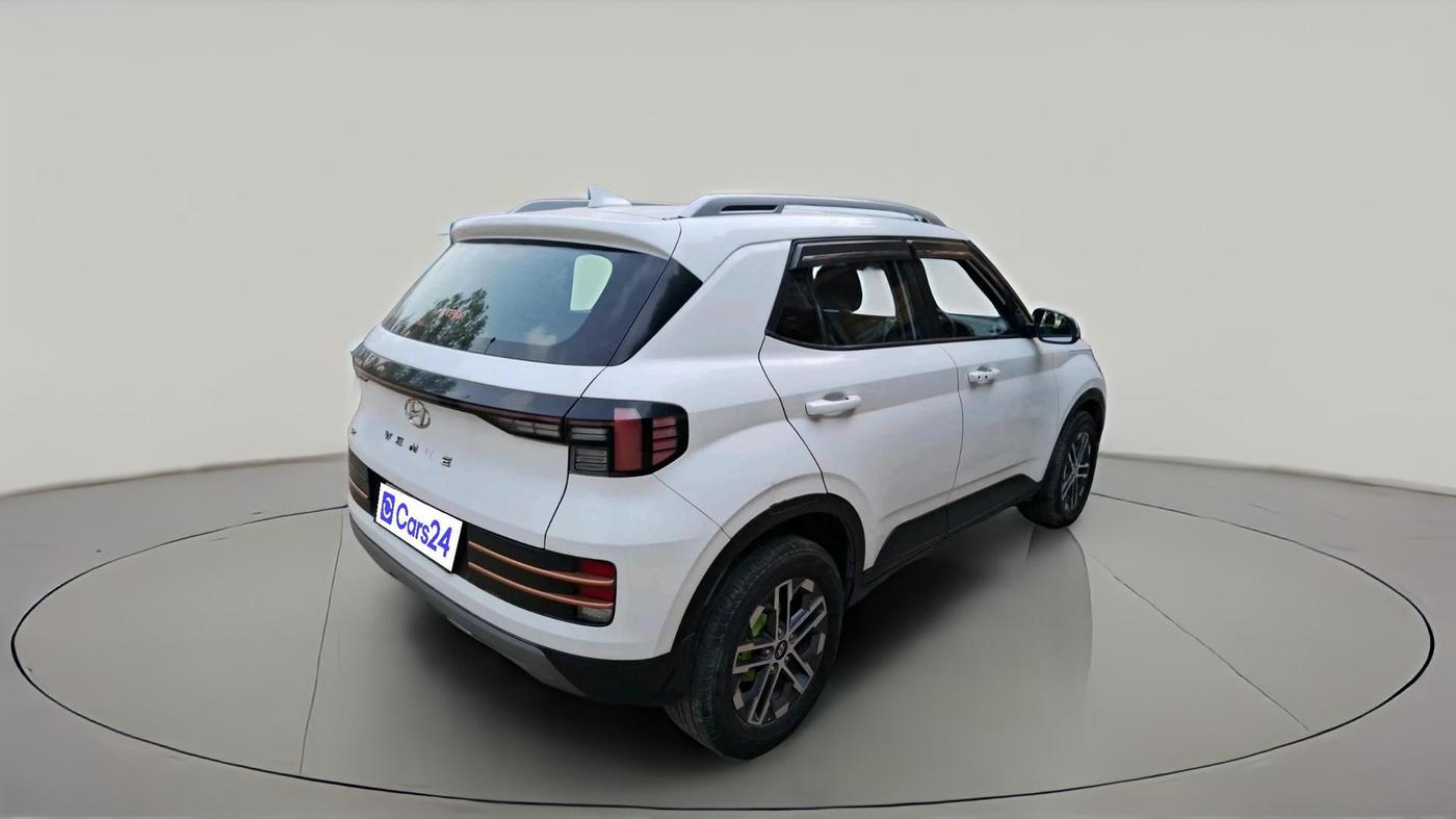 2022 Hyundai VENUE SX 1.2 PETROL, Petrol, Manual, 36,824 km, exterior