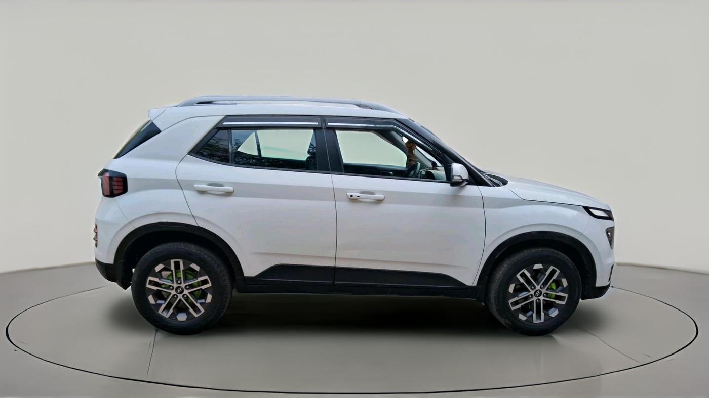 2022 Hyundai VENUE SX 1.2 PETROL, Petrol, Manual, 36,824 km, exterior