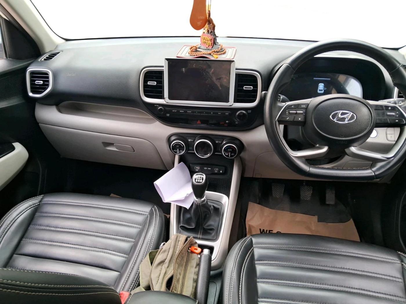 2022 Hyundai VENUE SX 1.2 PETROL, Petrol, Manual, 36,824 km, interior
