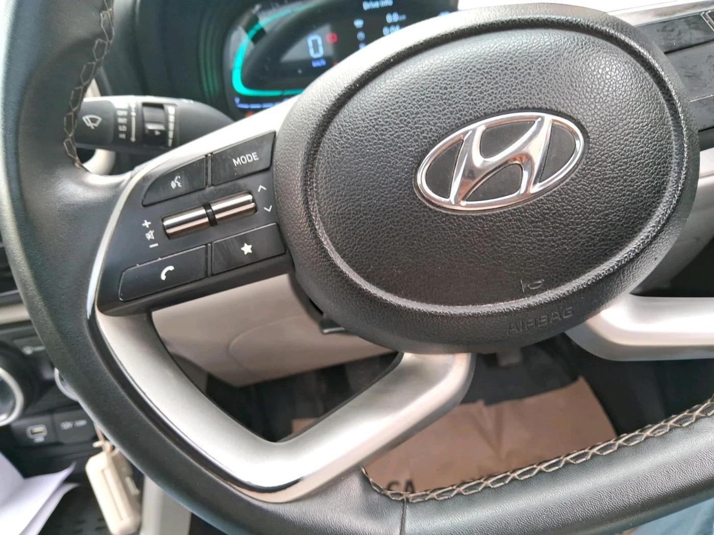 2022 Hyundai VENUE SX 1.2 PETROL, Petrol, Manual, 36,824 km, interior