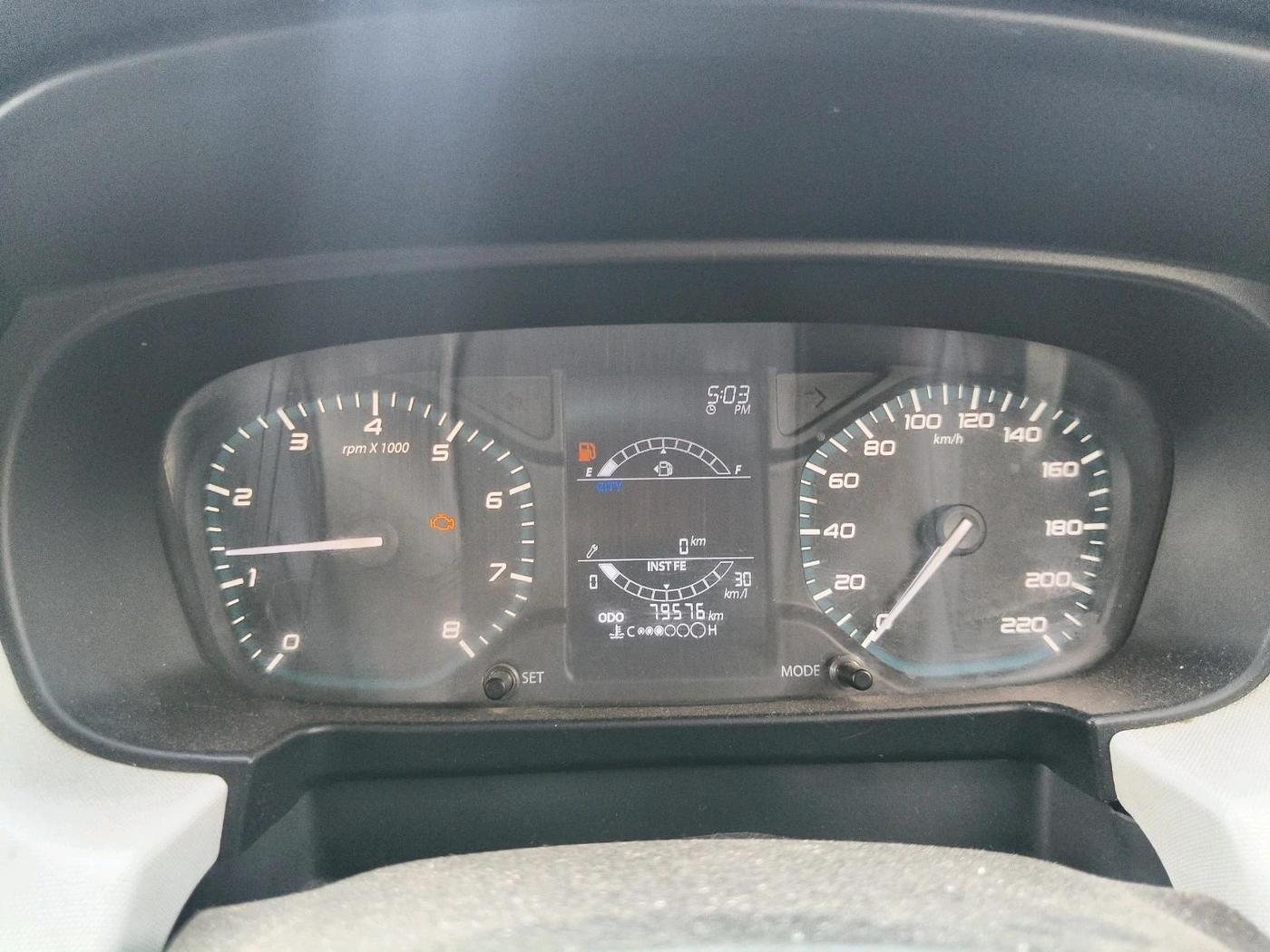 2022 Tata PUNCH PURE MT, CNG, Manual, 79,576 km, interior