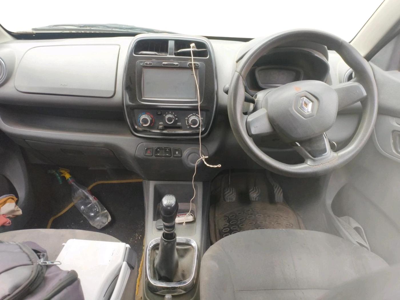 2015 Renault Kwid RXT 0.8, Petrol, Manual, 41,560 km, interior