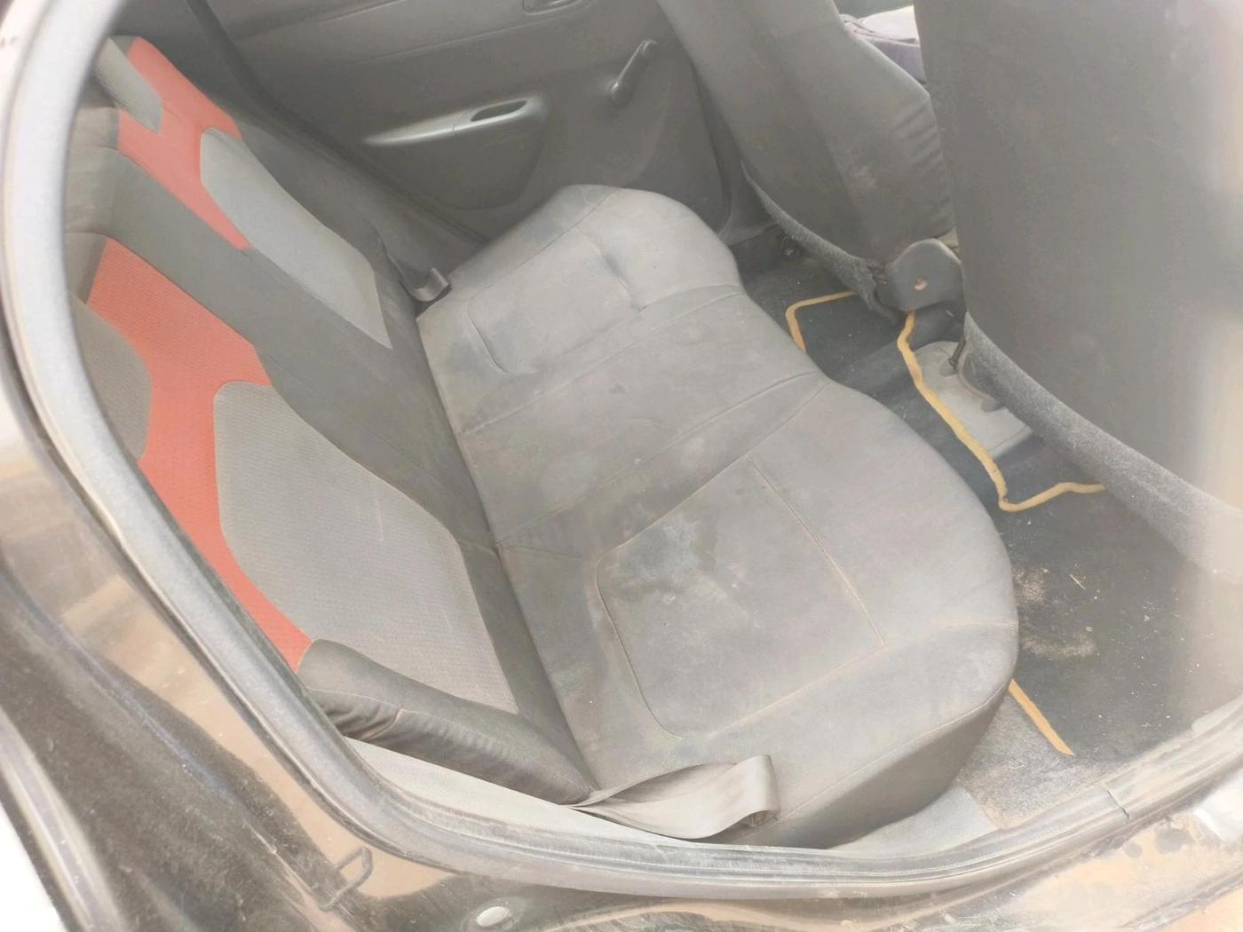 2015 Renault Kwid RXT 0.8, Petrol, Manual, 41,560 km, interior