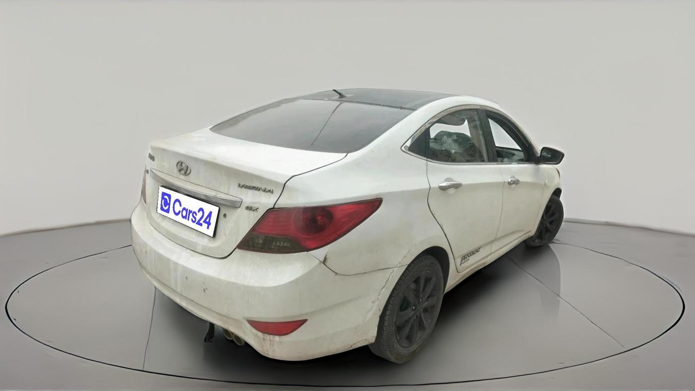 2012 Hyundai Verna FLUIDIC 1.6 VTVT SX, Petrol, Manual, 64,365 km, exterior