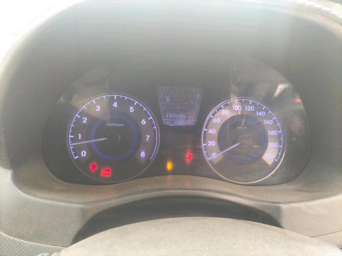 2012 Hyundai Verna FLUIDIC 1.6 VTVT SX, Petrol, Manual, 64,365 km, interior
