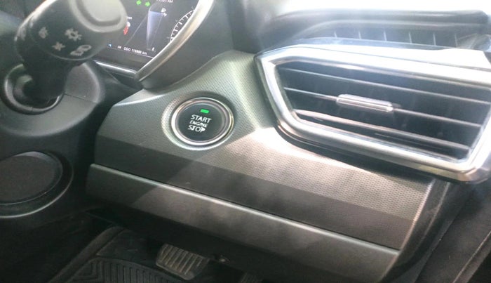 2020 Tata Harrier XZA PLUS 2.0L, Diesel, Automatic, 1,15,950 km, interior