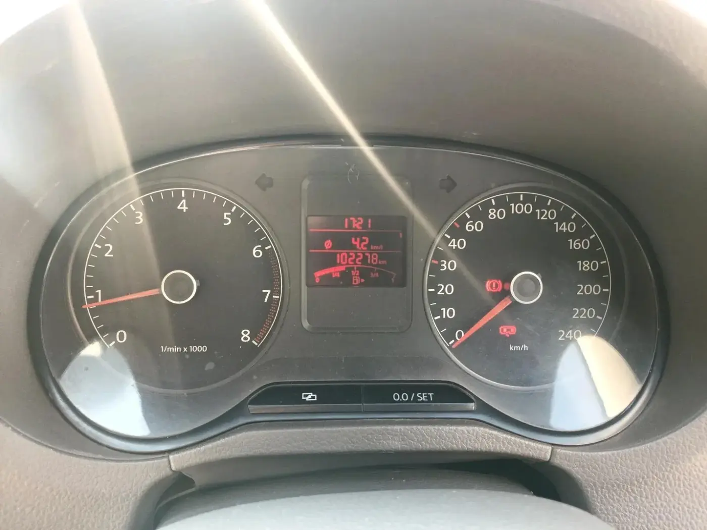 2011 Volkswagen Vento HIGHLINE 1.6 MPI, Petrol, Manual, 1,02,278 km, interior