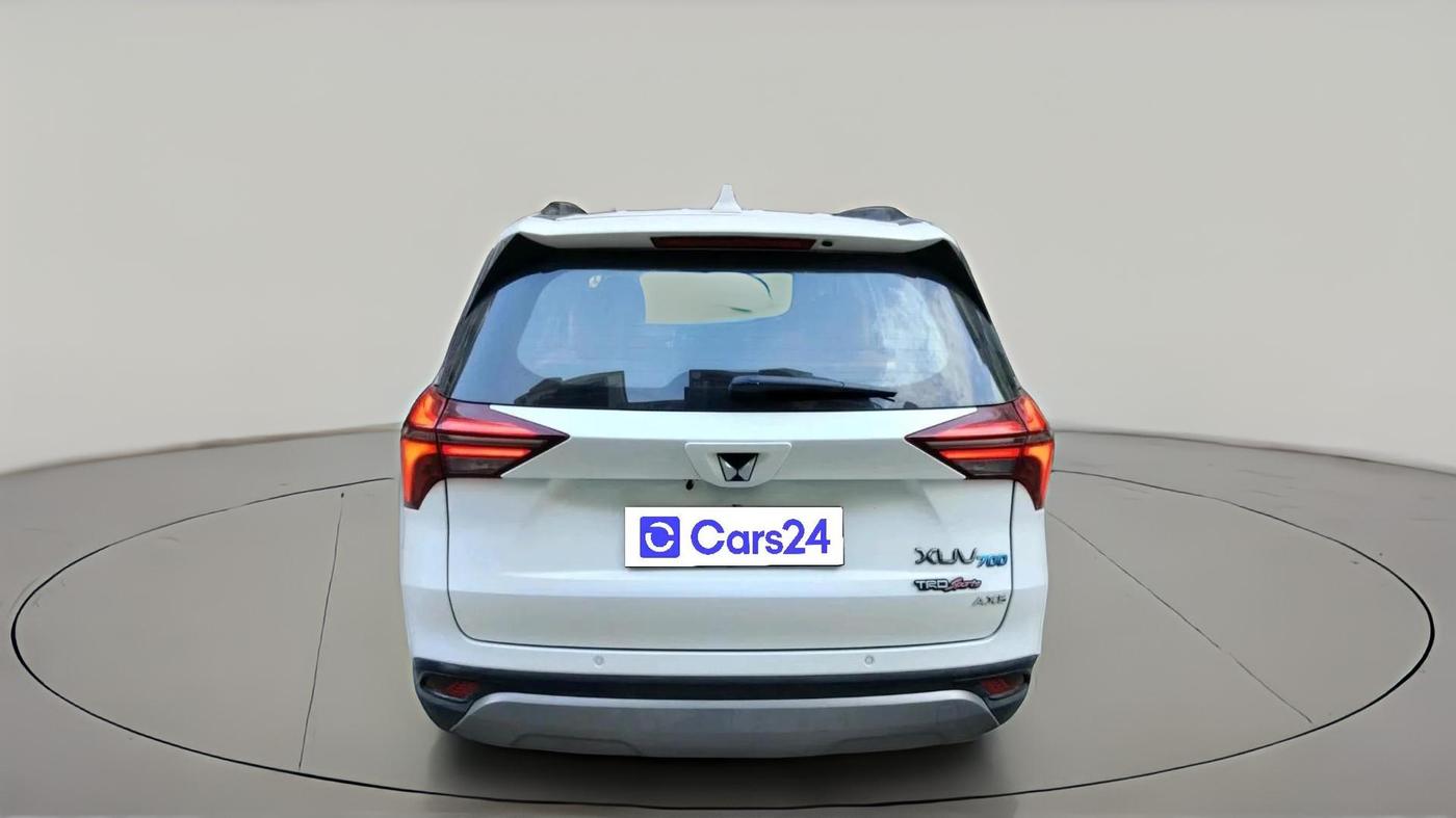 2022 Mahindra XUV700 AX 5 P MT 5 STR, Petrol, Manual, 81,747 km, exterior