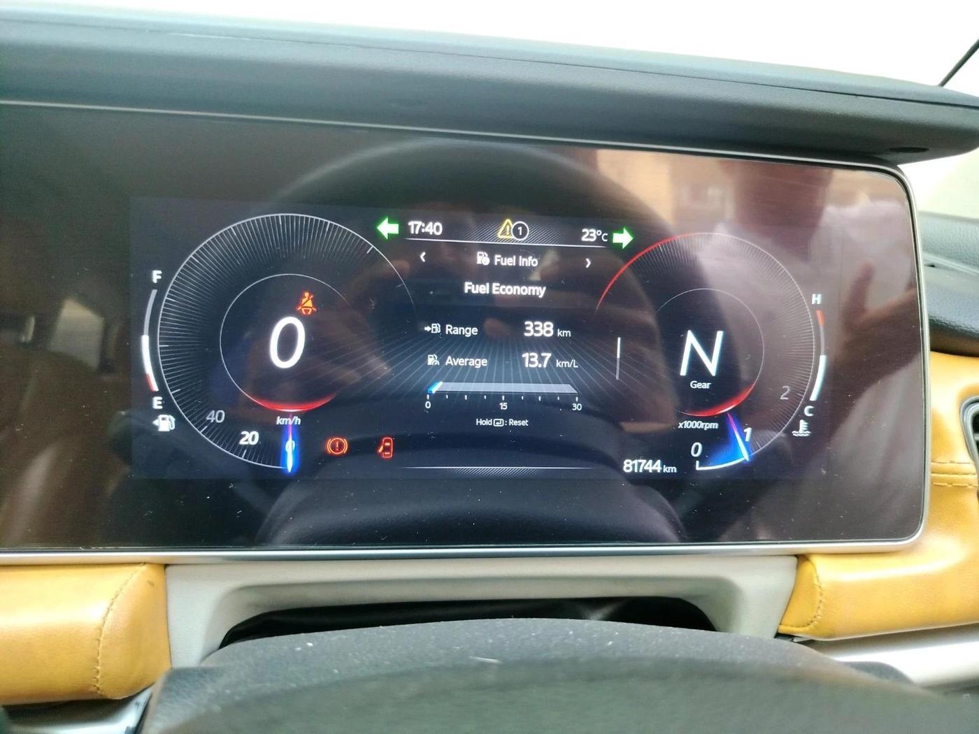 2022 Mahindra XUV700 AX 5 P MT 5 STR, Petrol, Manual, 81,747 km, interior